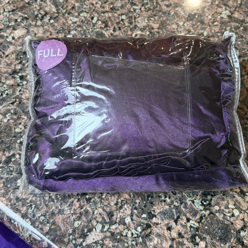 Betsey Johnson  Purple Satin Polyester 4pc Full sheet set. Like new